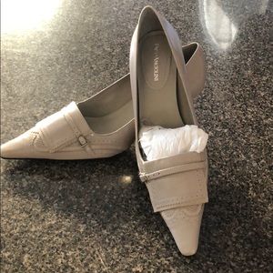 Light grey Enzo Angiolini heels
